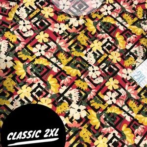 NWT:: Lularoe Classic T 2XL
